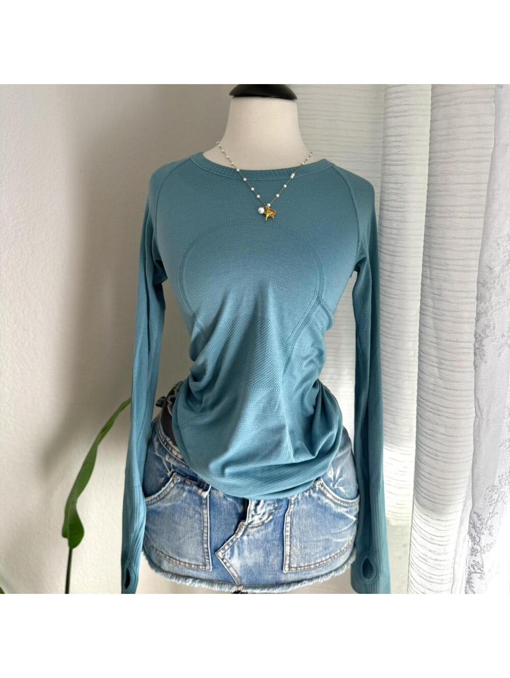 Lululemon Teal Long Sleeve Thumbhole Top